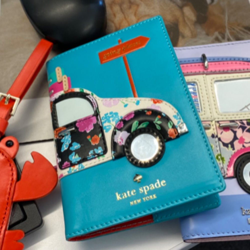 kate spade scenic route car passport holder case - Picture 6 of 6